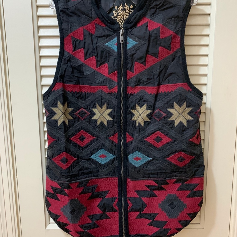 JOHNNY WAS Biya collection vest. Price ⬇️!